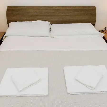 Apartment Locazione Turistica Via Caltanissetta Rome