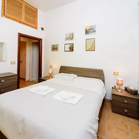 Locazione Turistica Via Caltanissetta Apartmán Řím